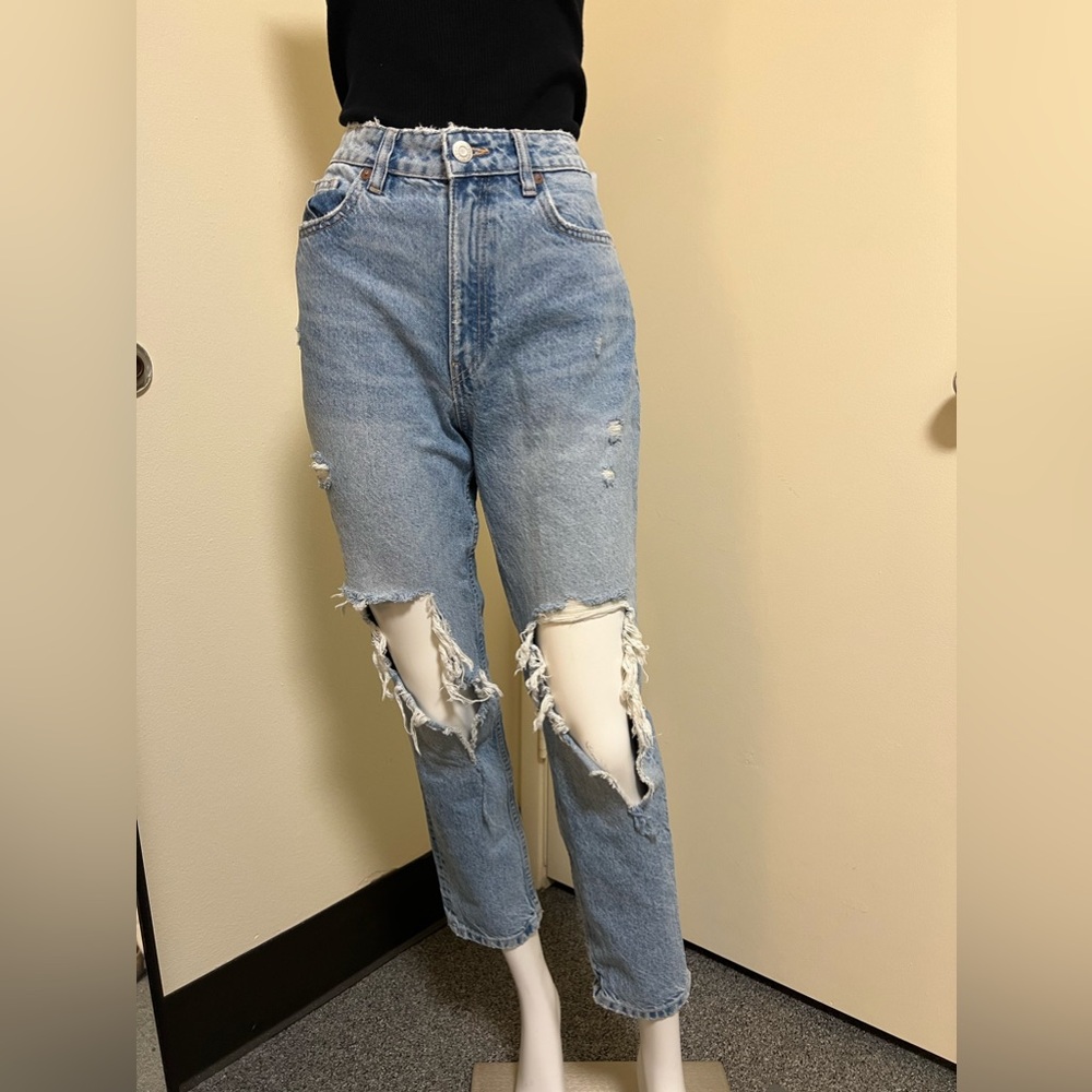 ZARA ripped  jeans - Size 6